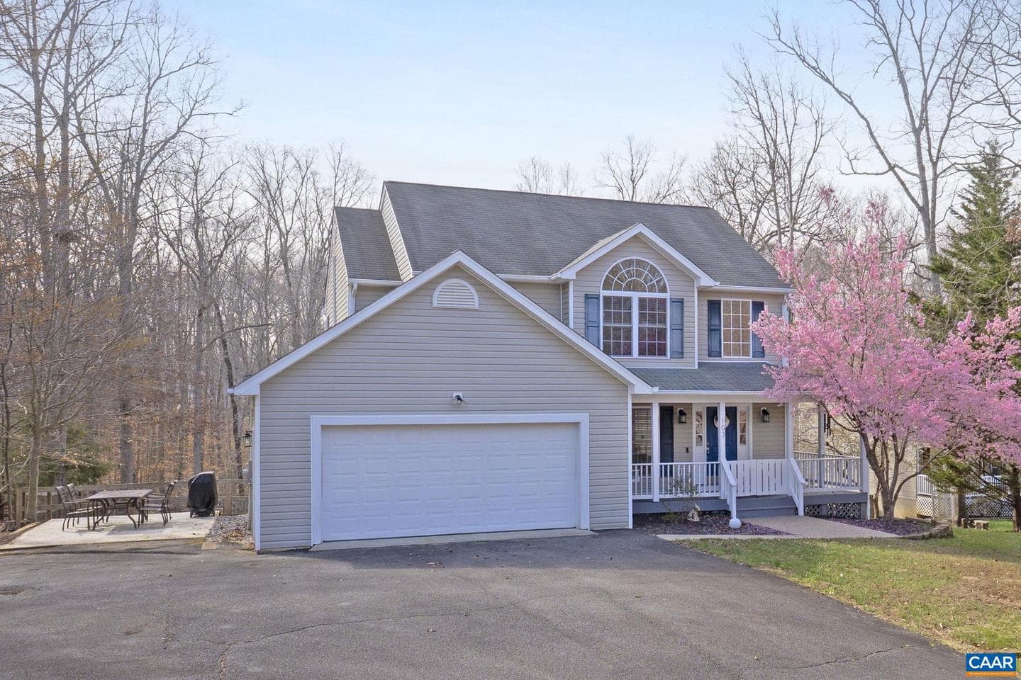 103 Riverside Dr photo 40
