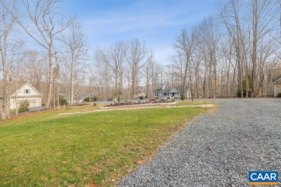 32 Mulligan Dr photo 56
