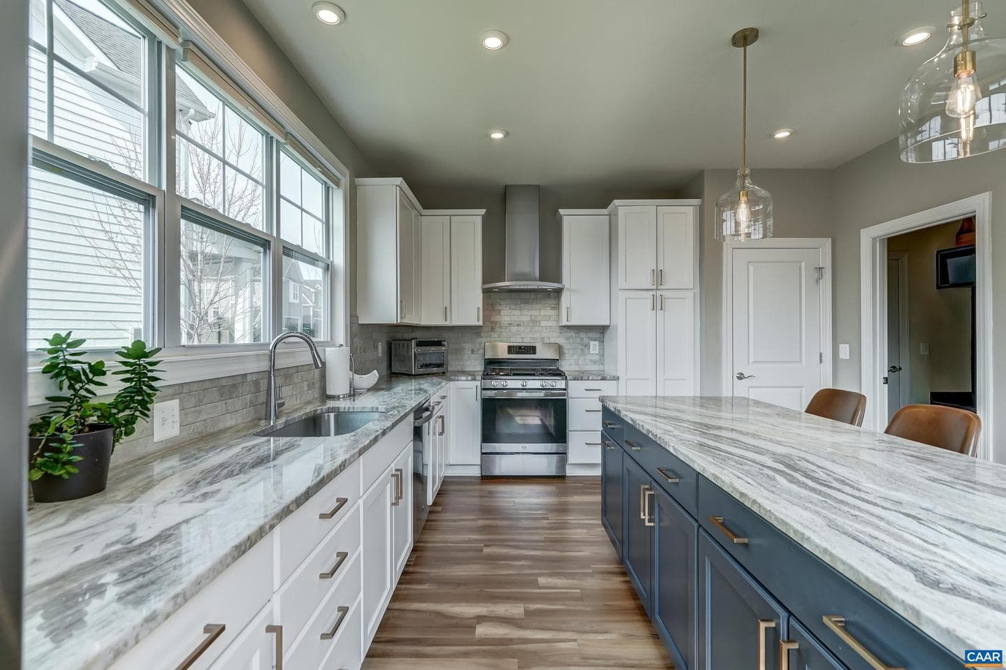 330 Bishopgate Ln photo 15