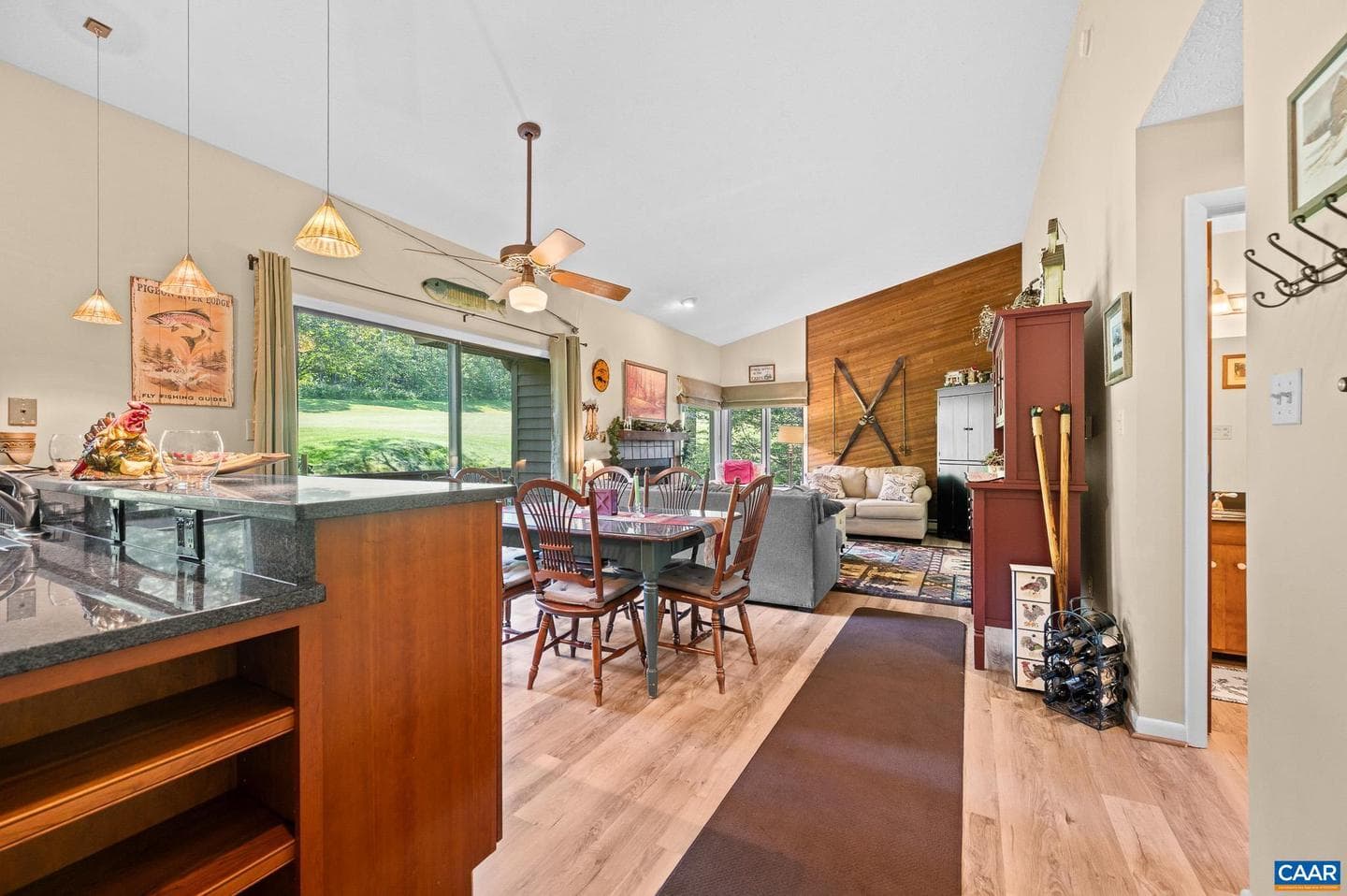 2230 Tanners Ridge Rd photo 2