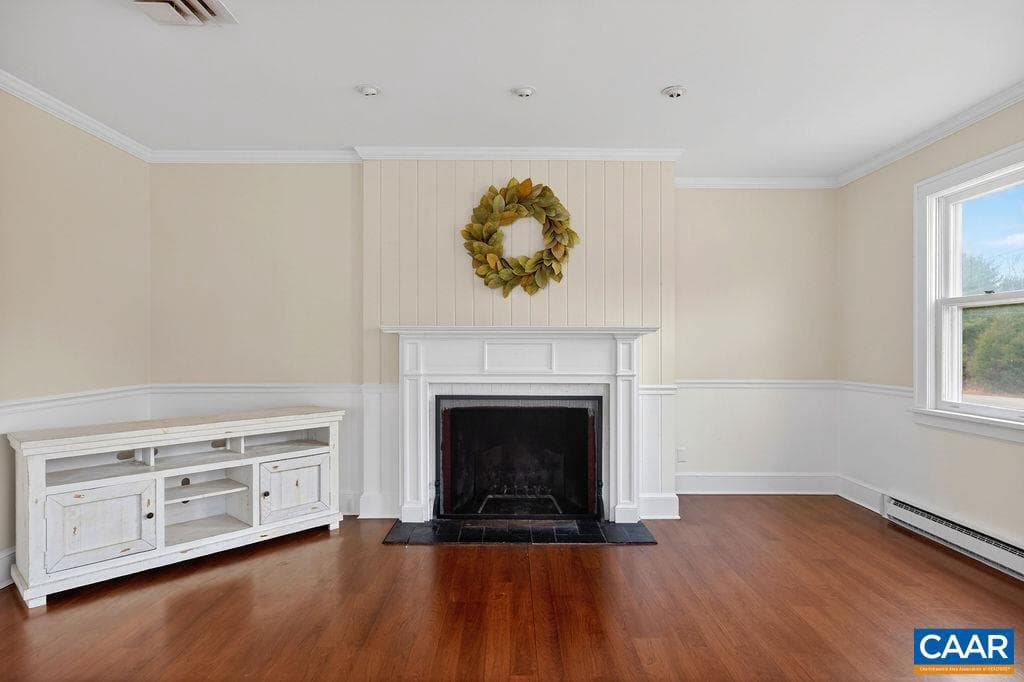5694 Patrick Henry Hwy photo 8