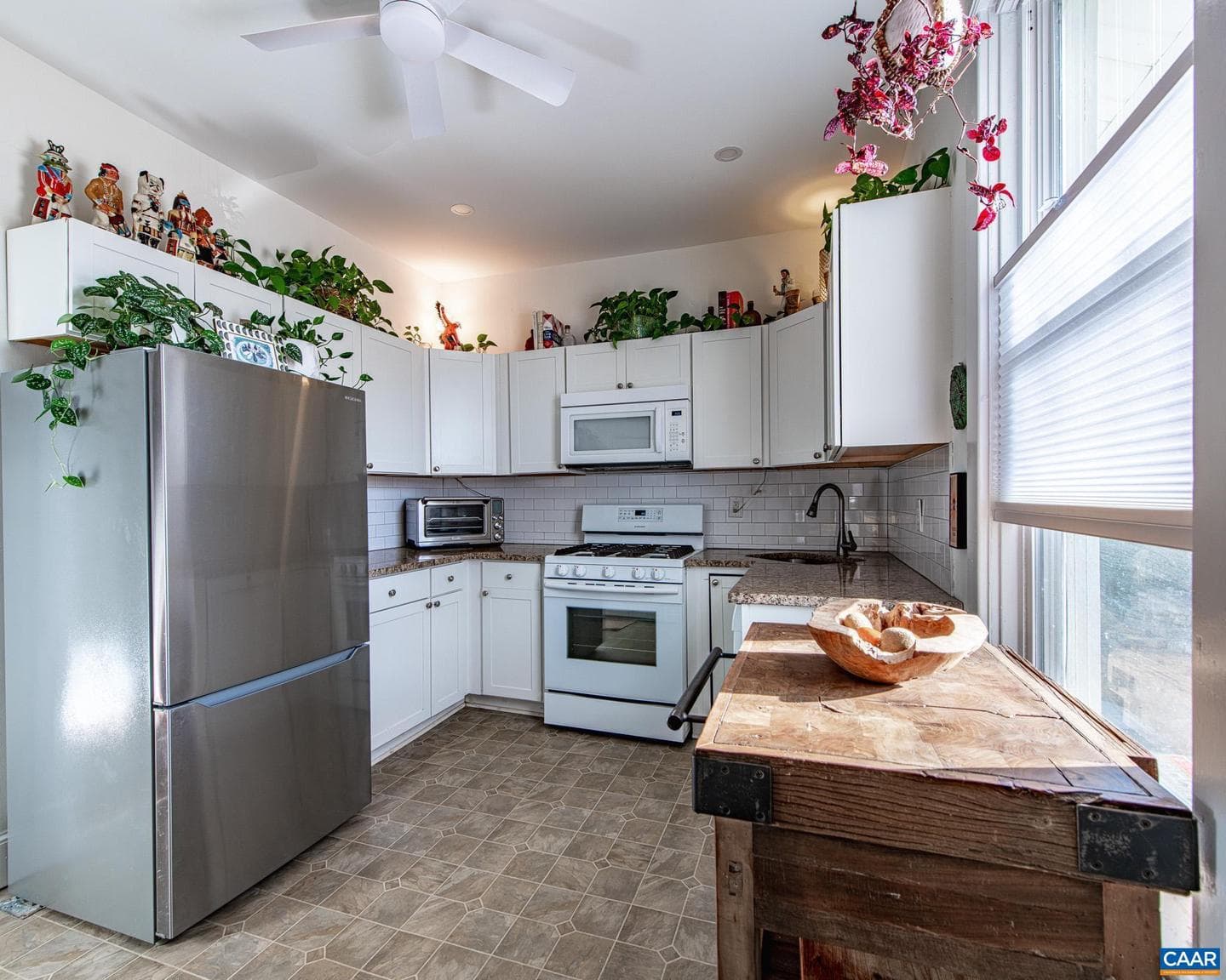 817 Henry Ave photo 4