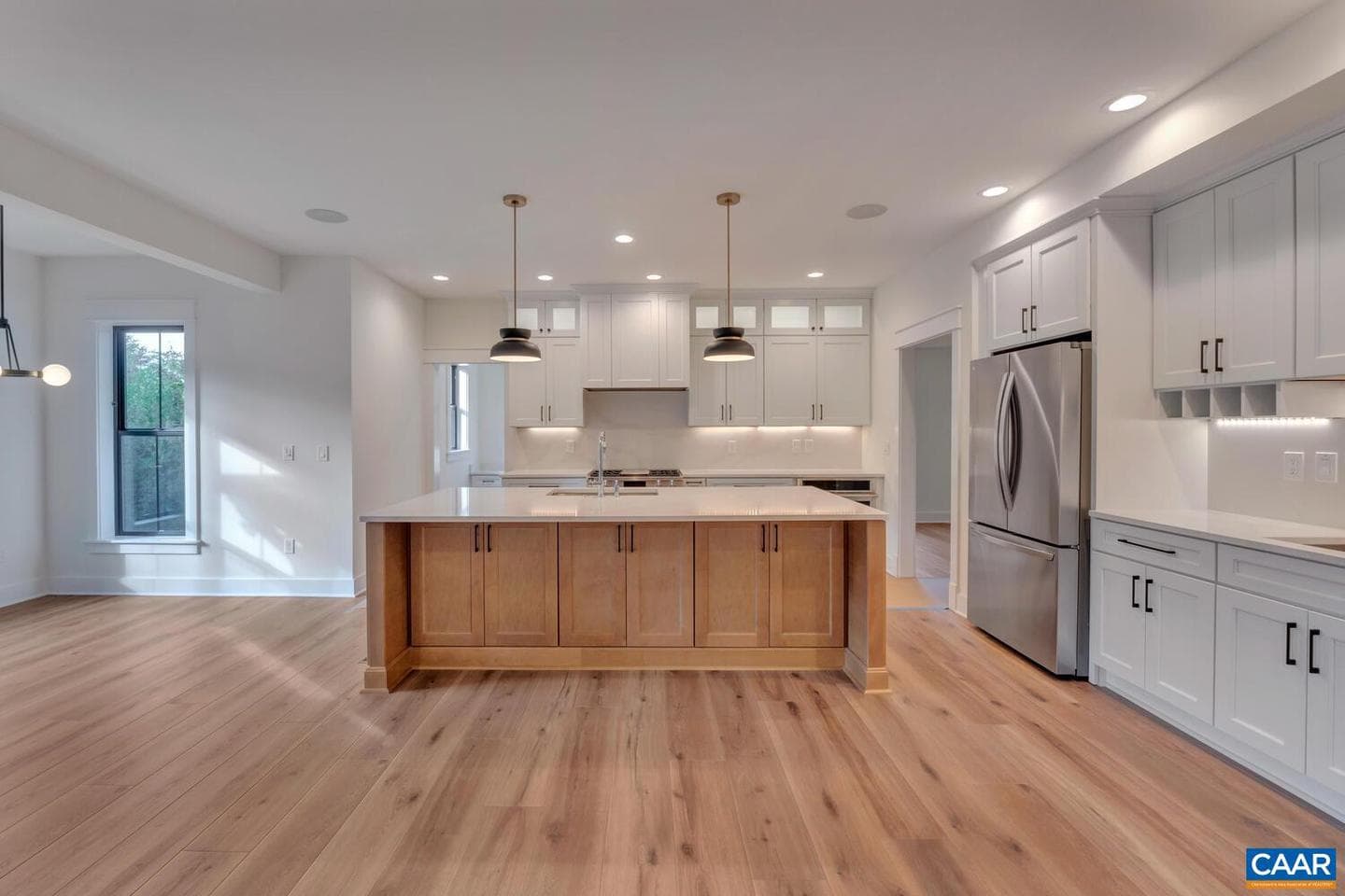 42 Borthwick St photo 10