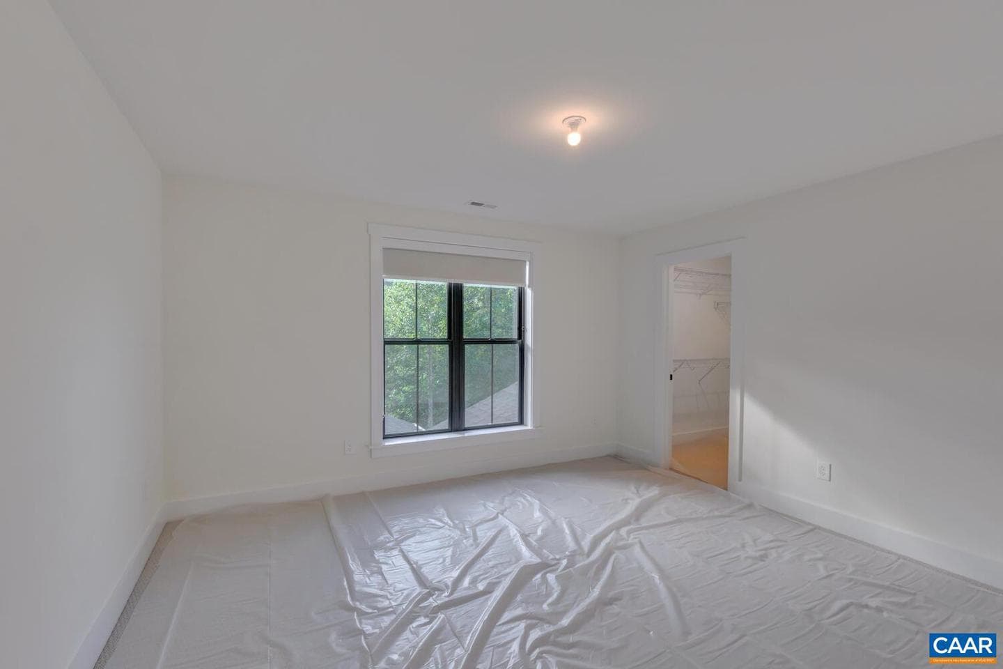 42 Borthwick St photo 27
