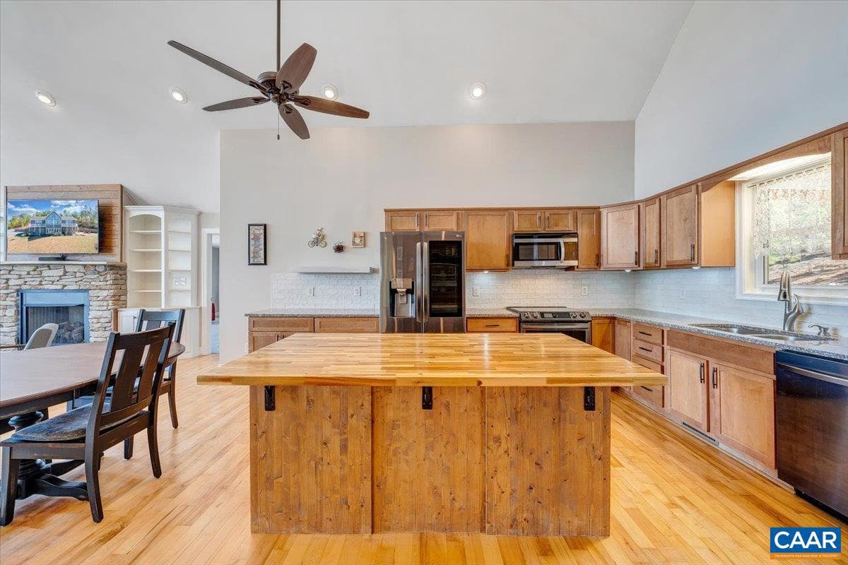 439 Gardner Farm Rd photo 8