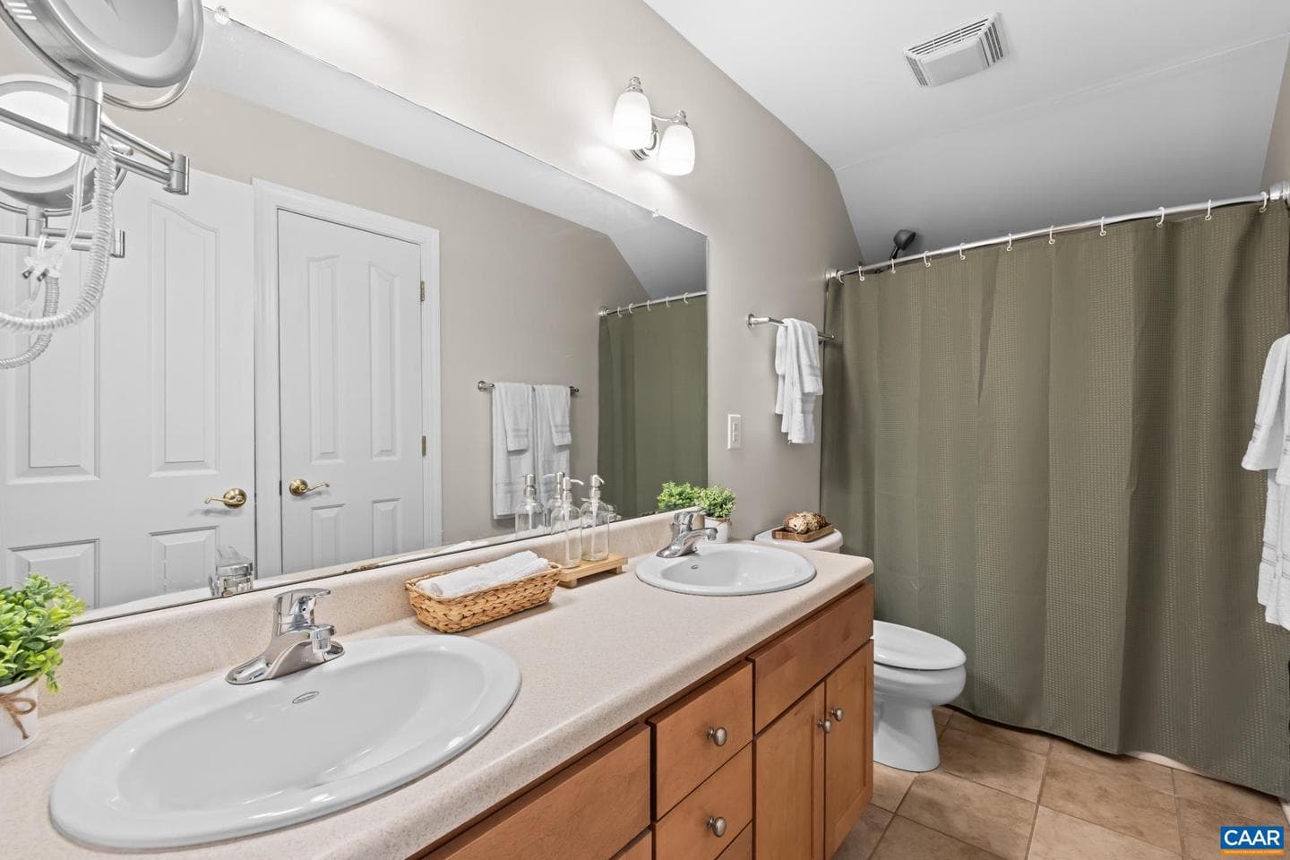 1862 Clay Dr photo 31