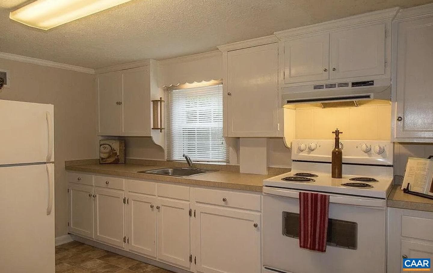 1419 Cherry Ave photo 30