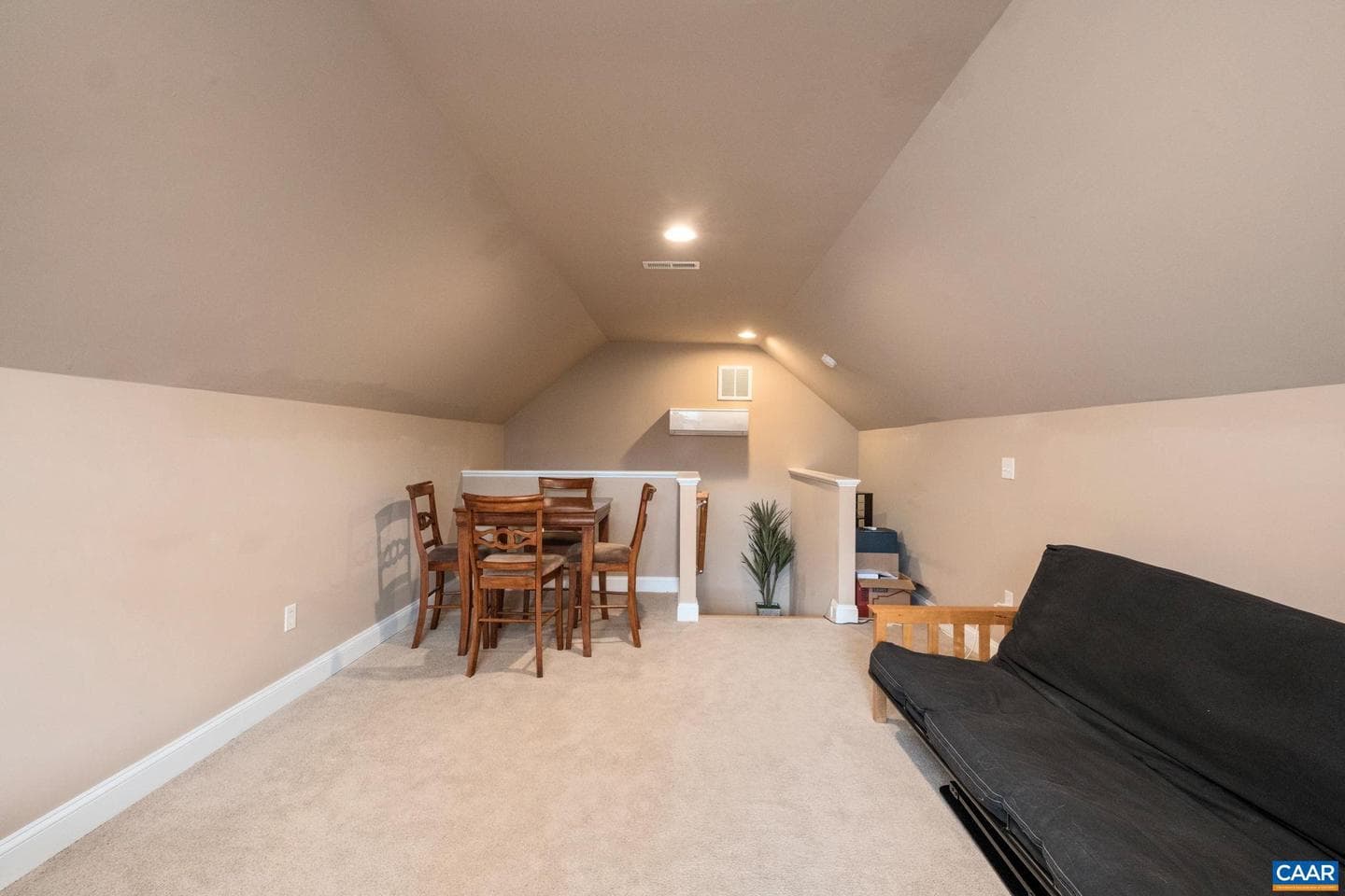 612 London Ct photo 41