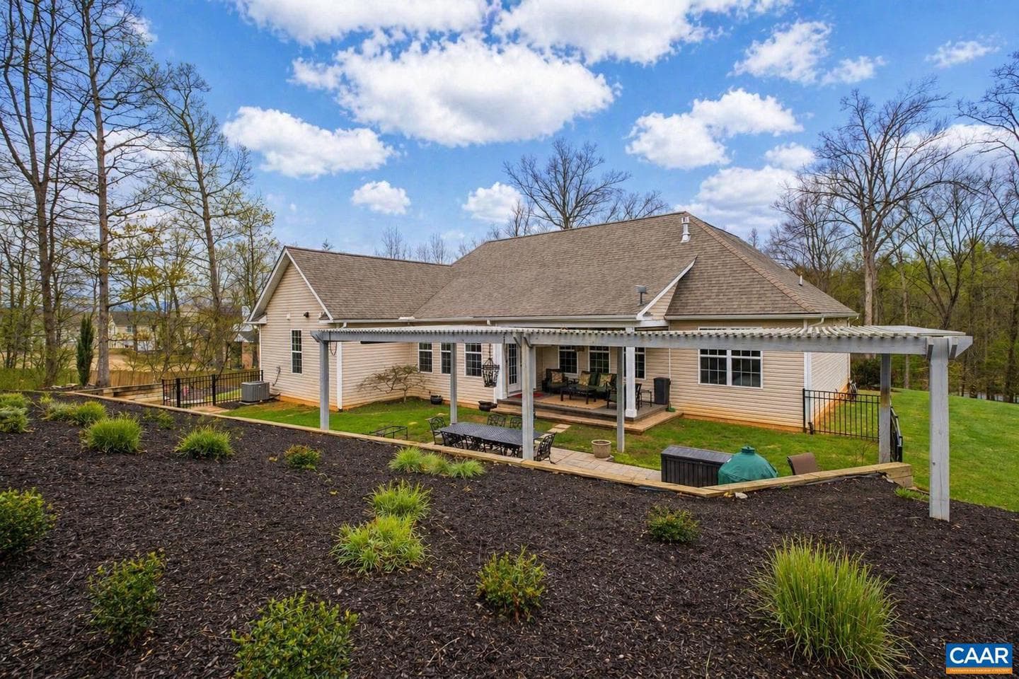 612 London Ct photo 42
