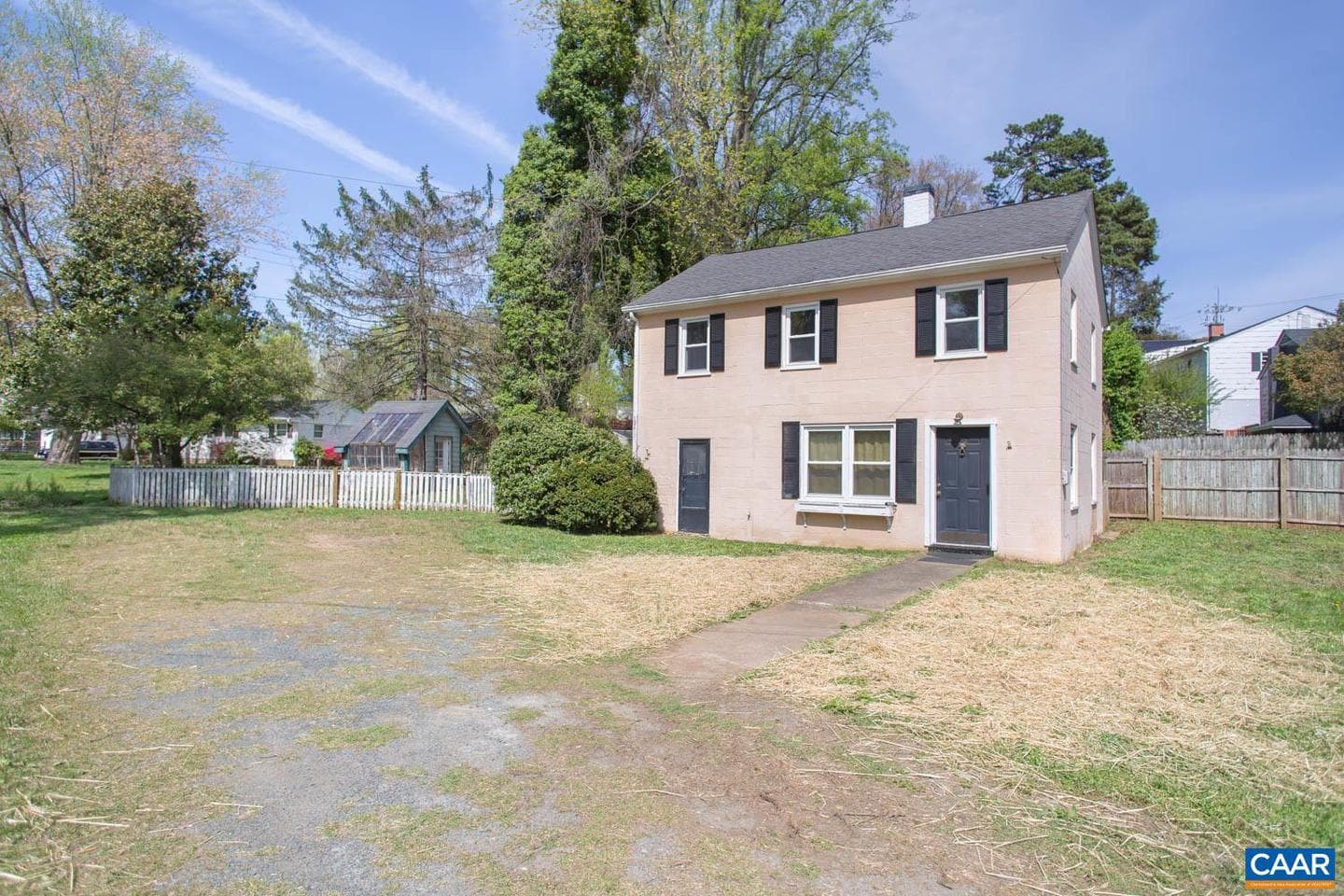 1421 Cherry Ave