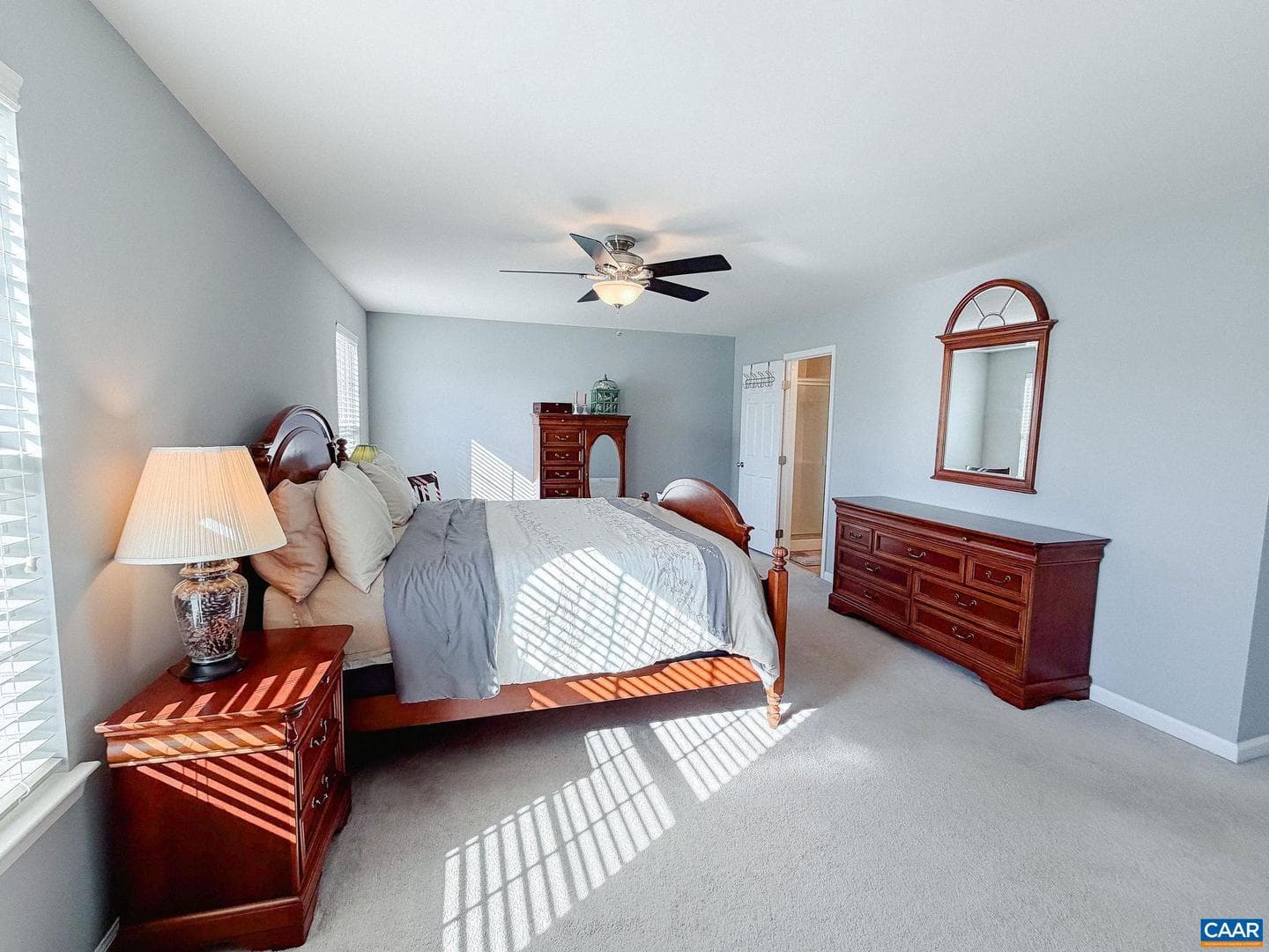 566 Justin Dr photo 21