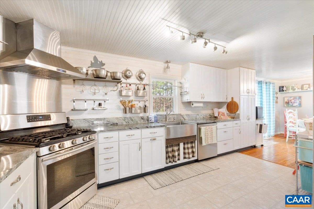 1196 Allen Farm Ln photo 7