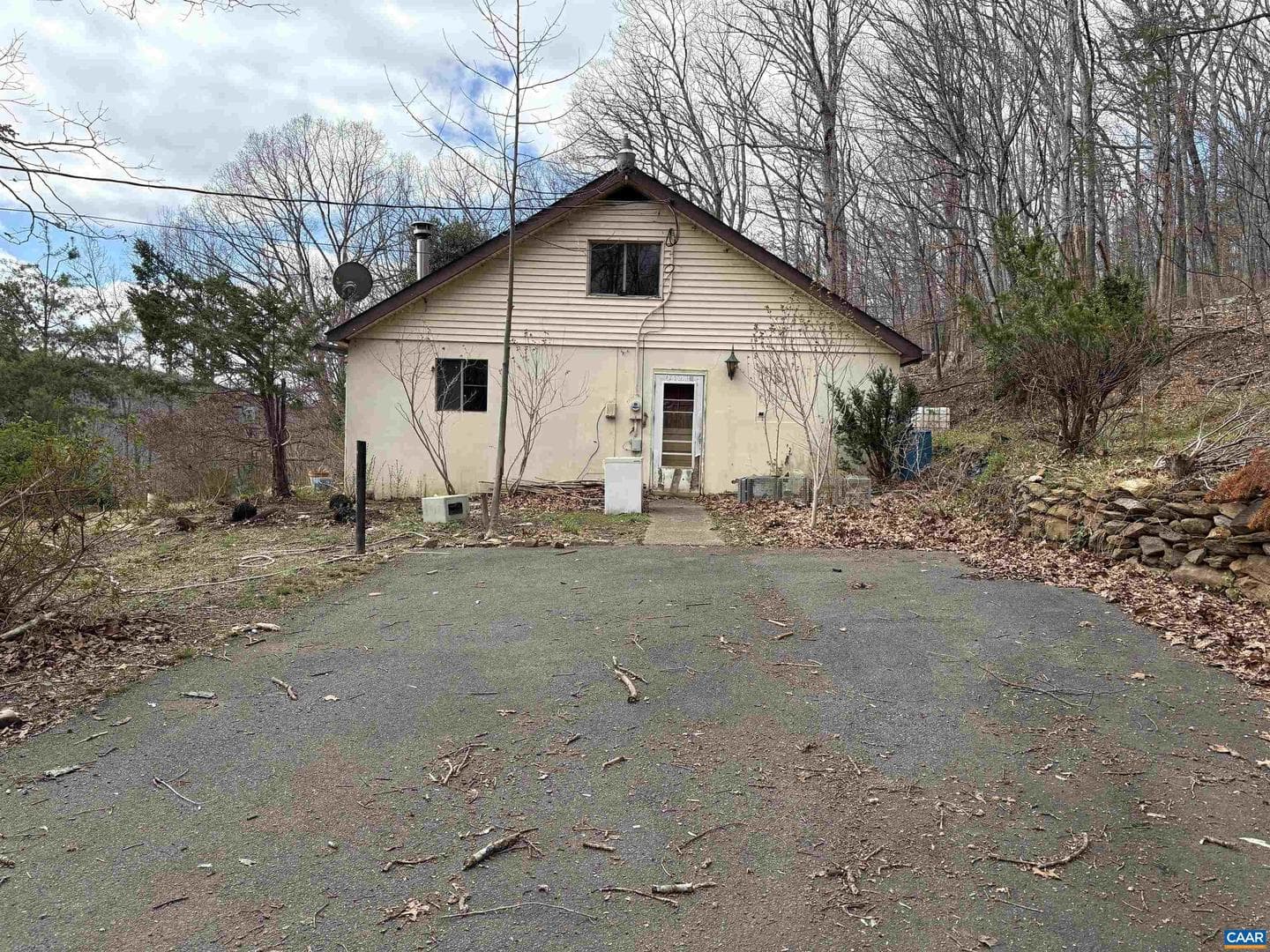 9450 James River Rd photo 16