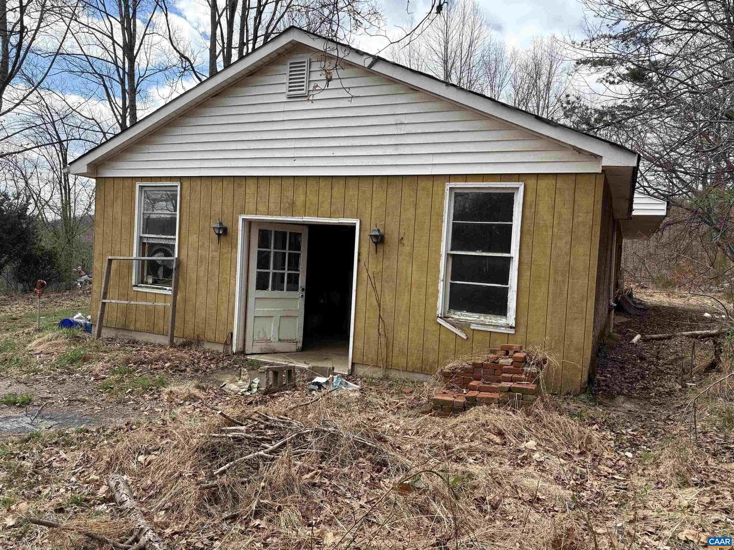 9450 James River Rd photo 18
