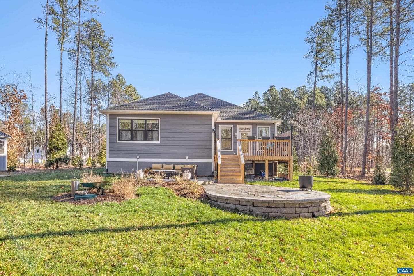 49 Pine Shadow Ct photo 2