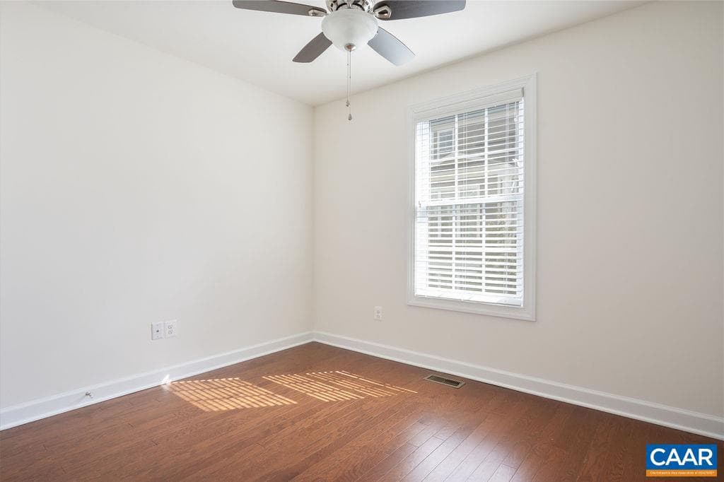 1640 Delphi Dr photo 12