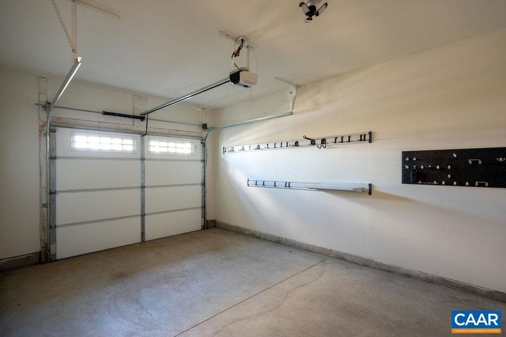 1640 Delphi Dr photo 18