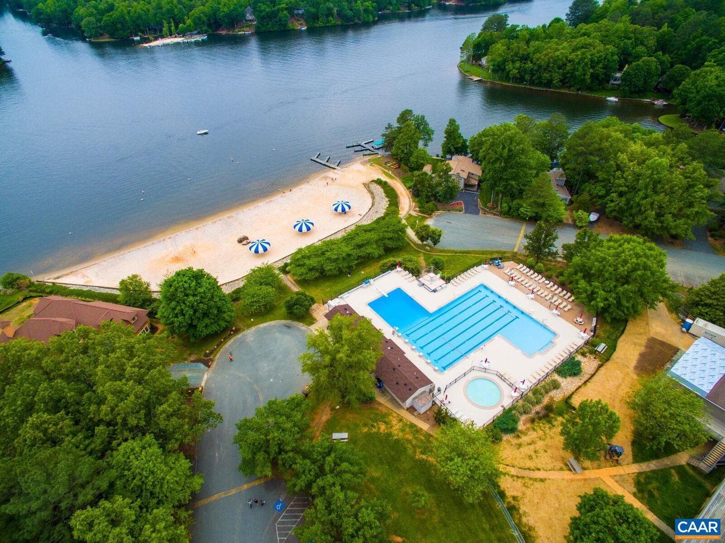 37 West Lake Forest Dr photo 43