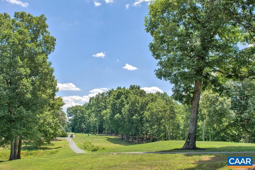37 West Lake Forest Dr photo 47