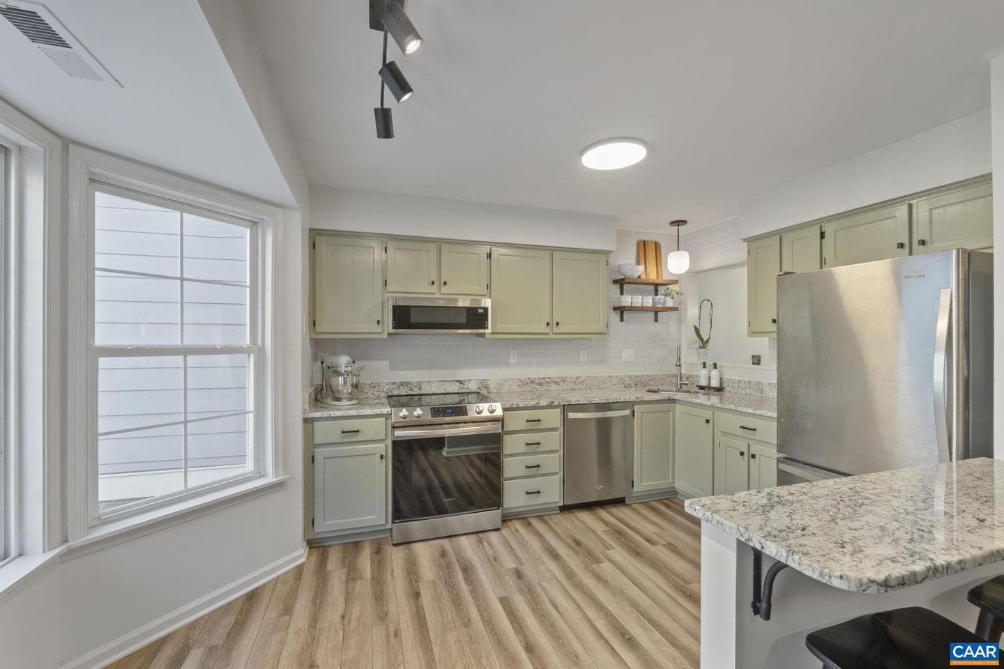 3278 Gateway Cir photo 12