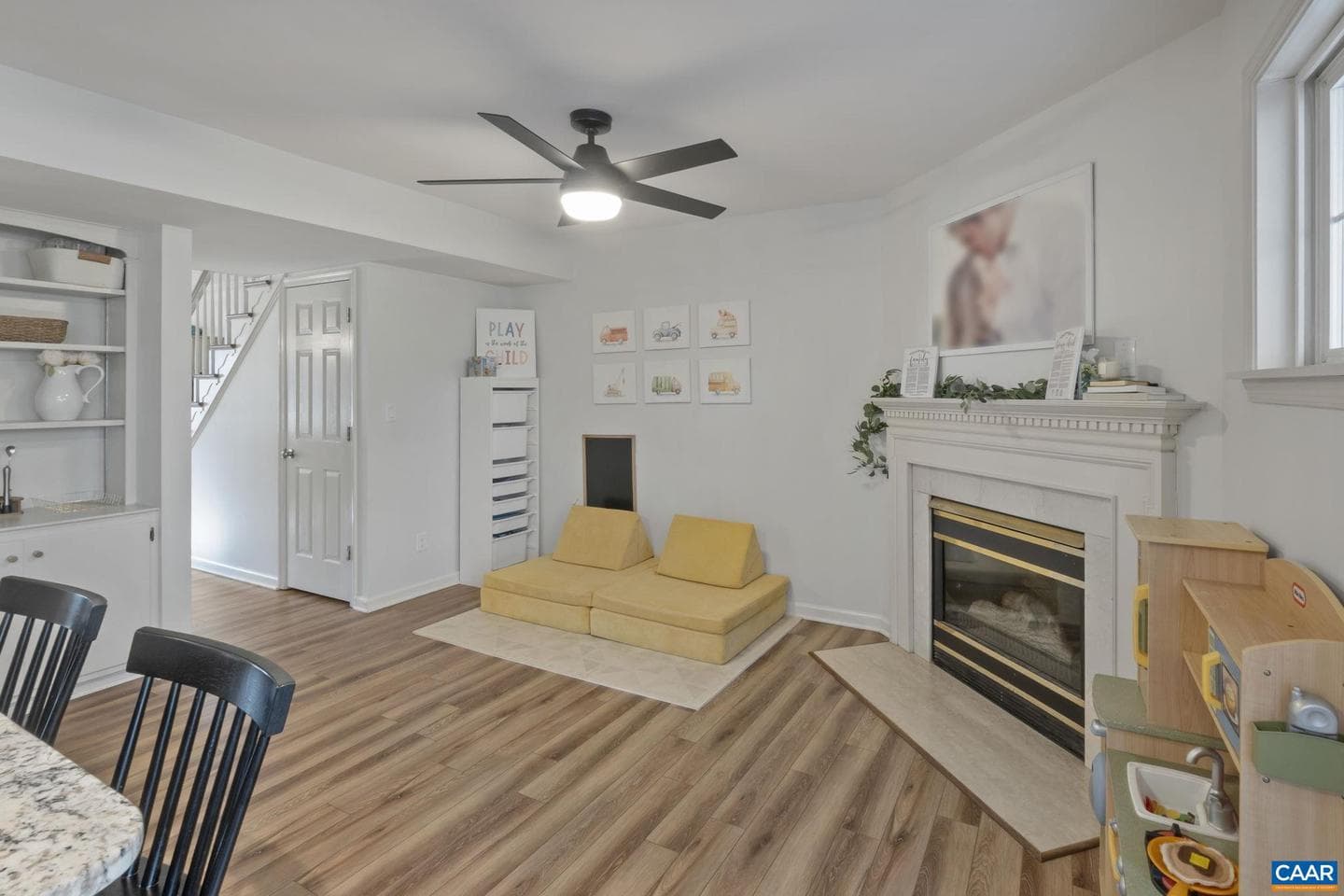 3278 Gateway Cir photo 9