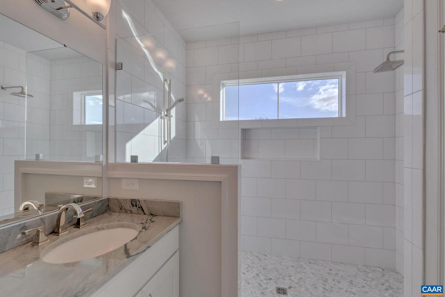 5481 Golf Dr photo 32