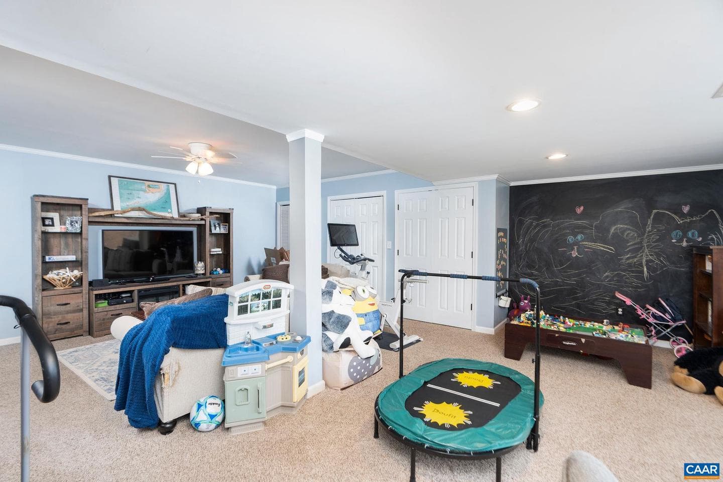 205 Yount Ave photo 24