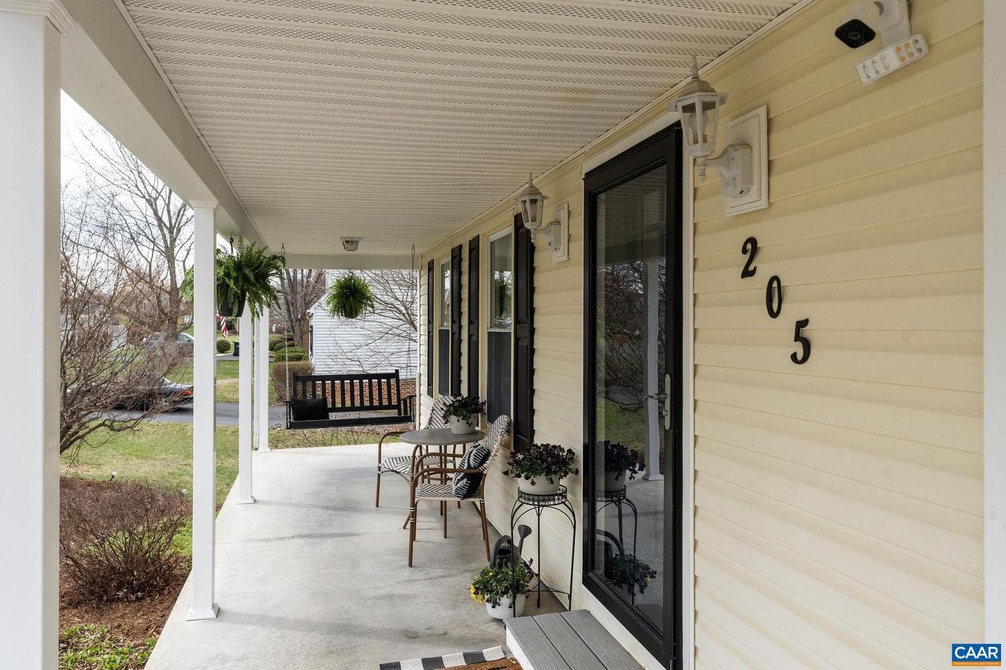 205 Yount Ave photo 4