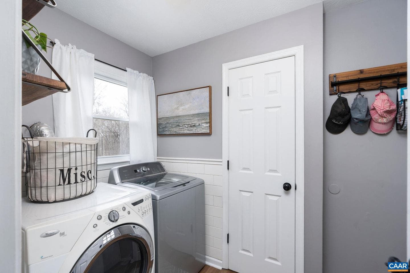 205 Yount Ave photo 7