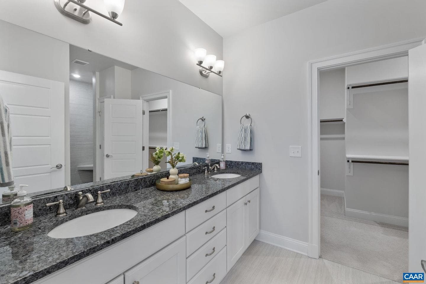 314 Avondale Ln photo 28