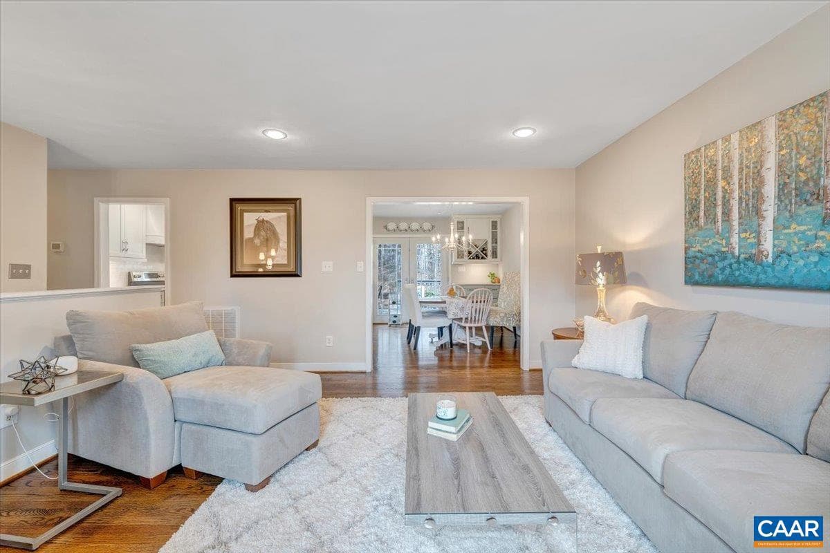 1512 Glenwood Cir photo 12