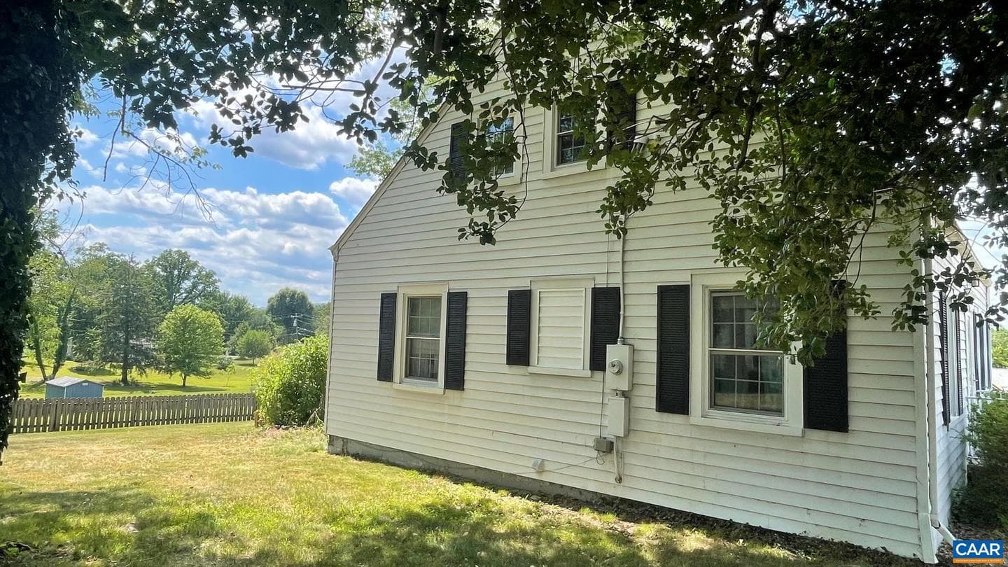 103 Noble Ave photo 6