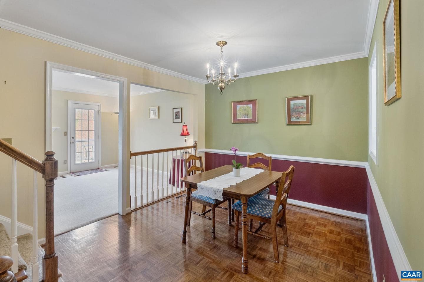 940 Huntwood Ln photo 13