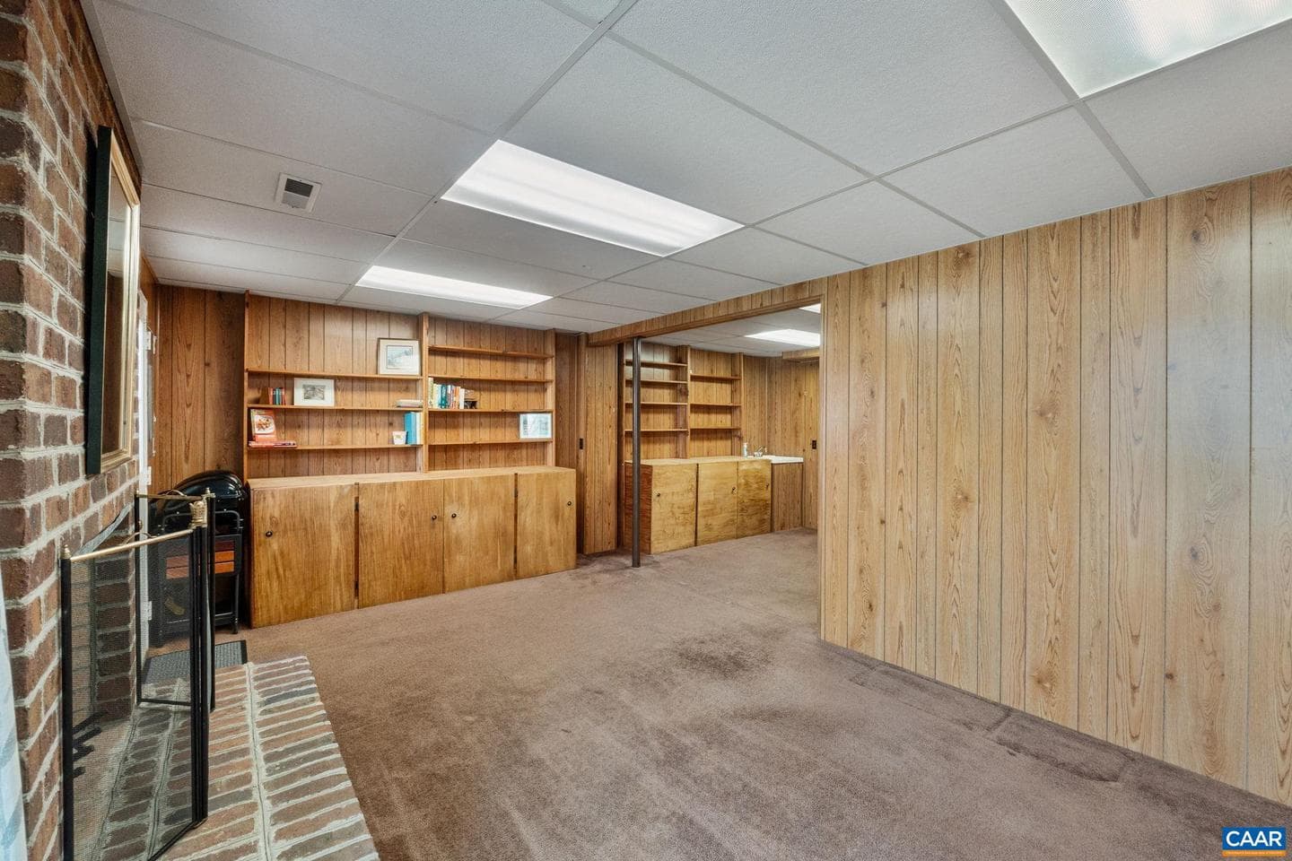 940 Huntwood Ln photo 31
