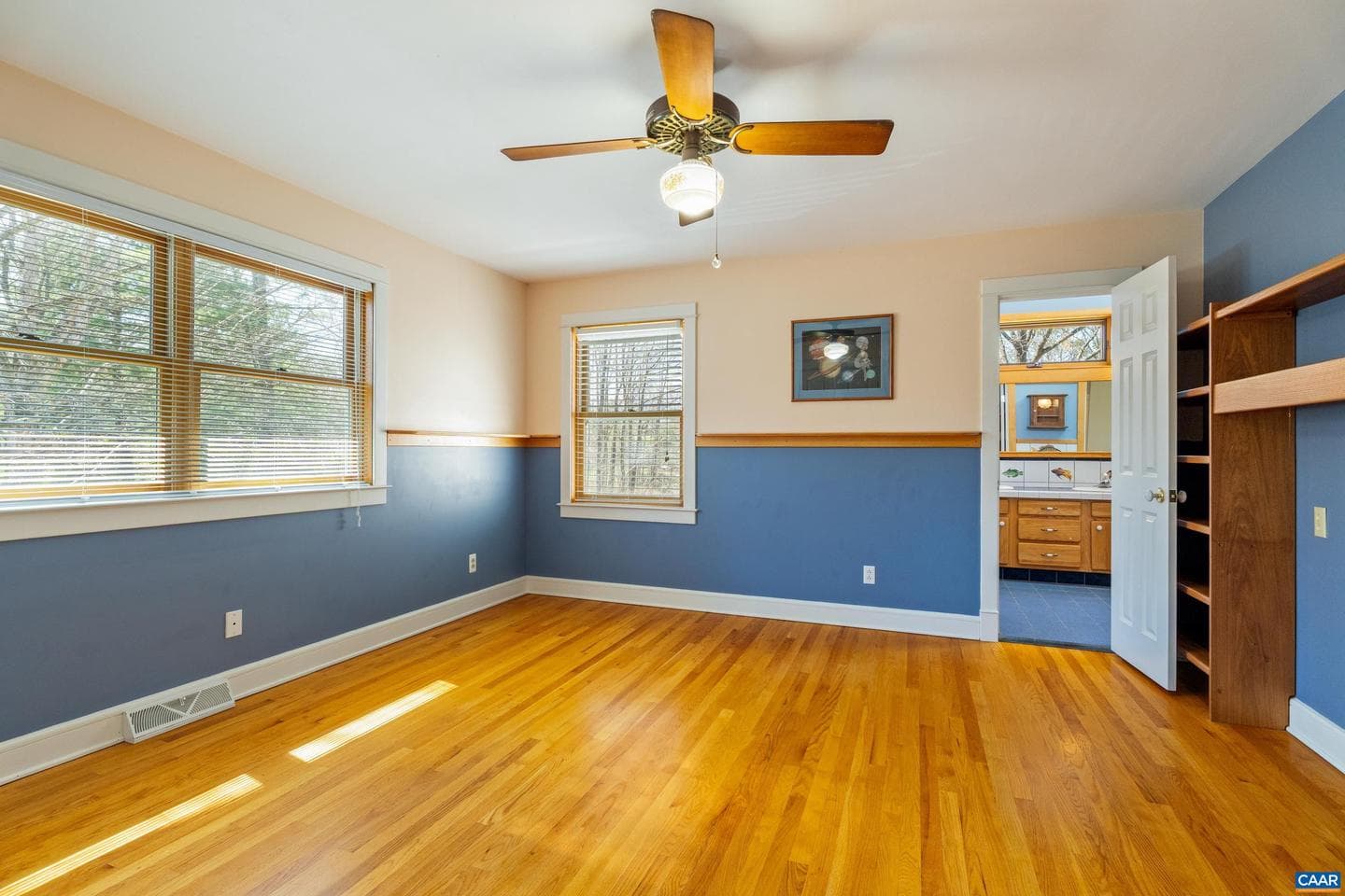 5864 Wyant Ln photo 23