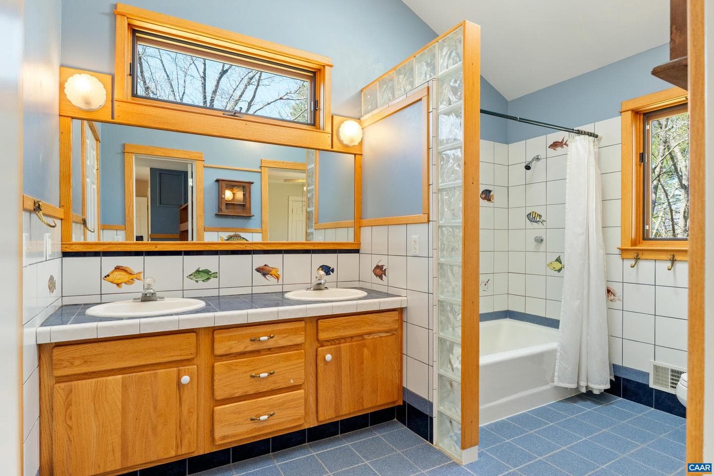 5864 Wyant Ln photo 24