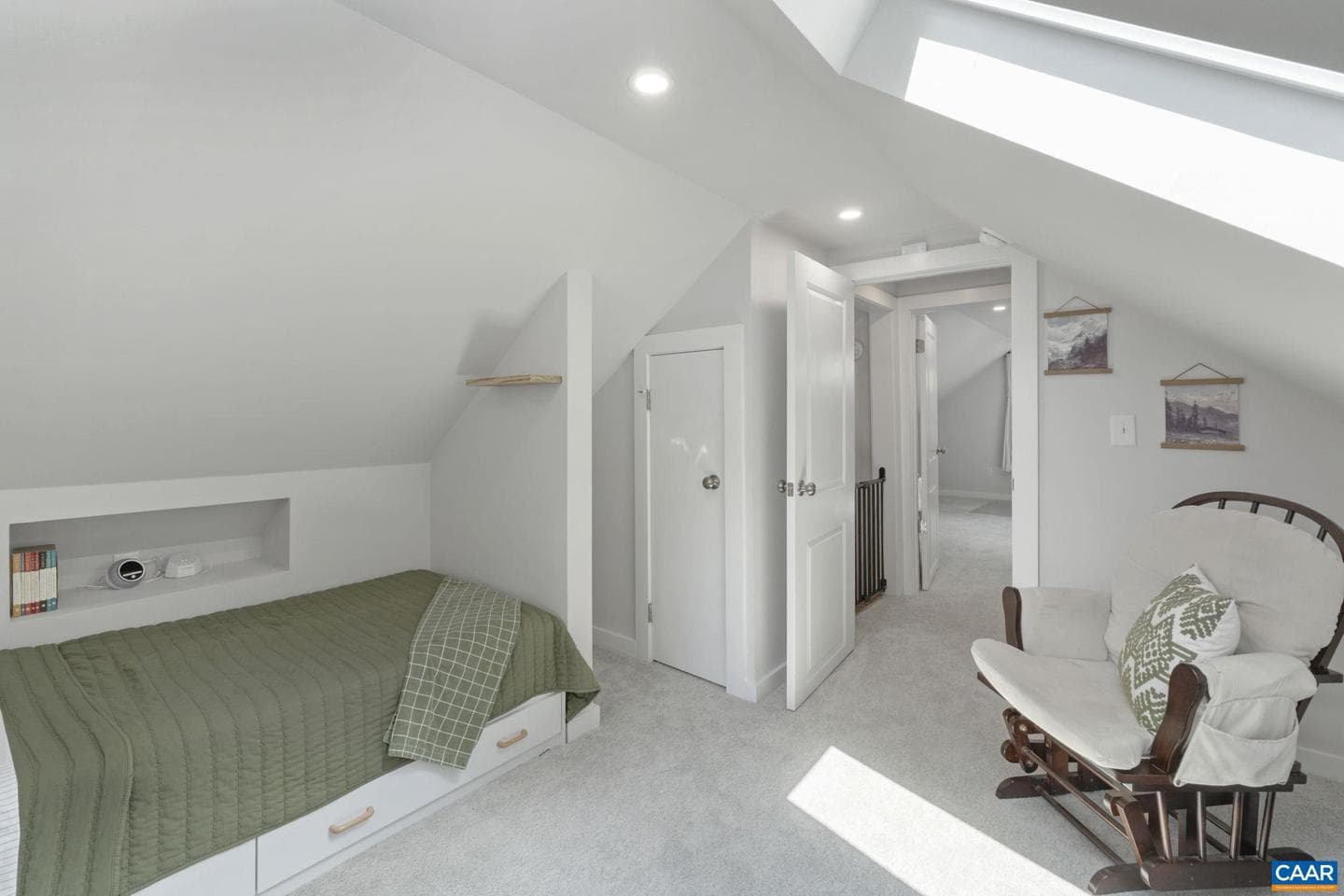 1104 Forest Hills Ave photo 21