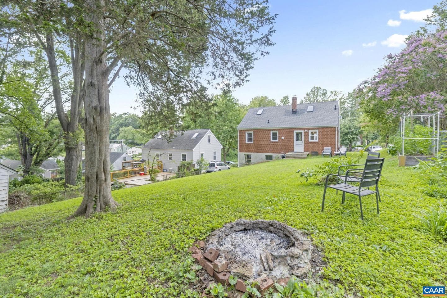 1104 Forest Hills Ave photo 26