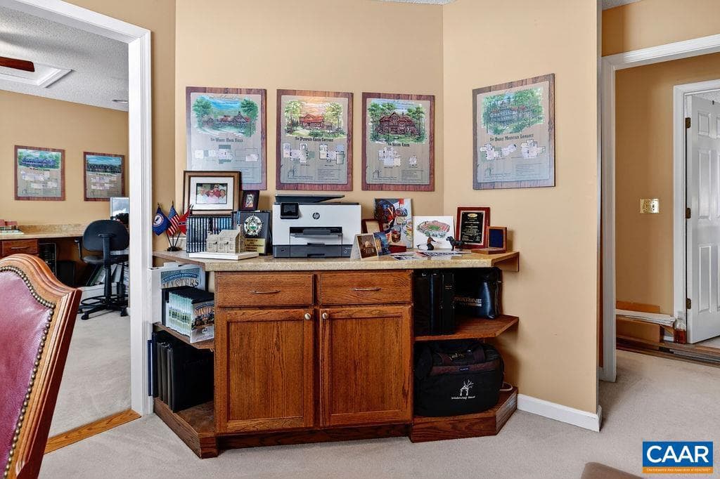 1296 Stoney Creek West photo 31