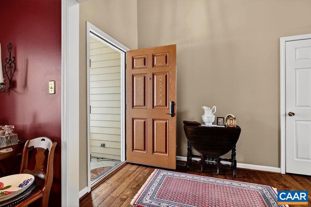 1296 Stoney Creek West photo 7