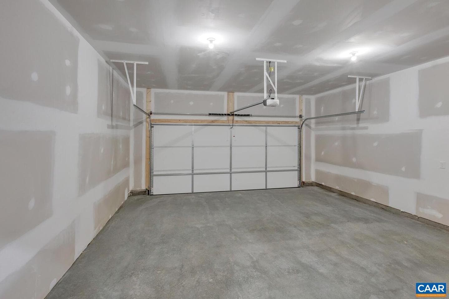 2014 Larkin Ln photo 16