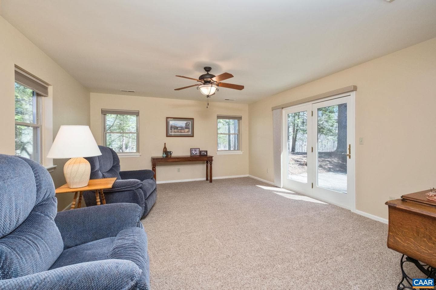 240 Homestead Ln photo 15