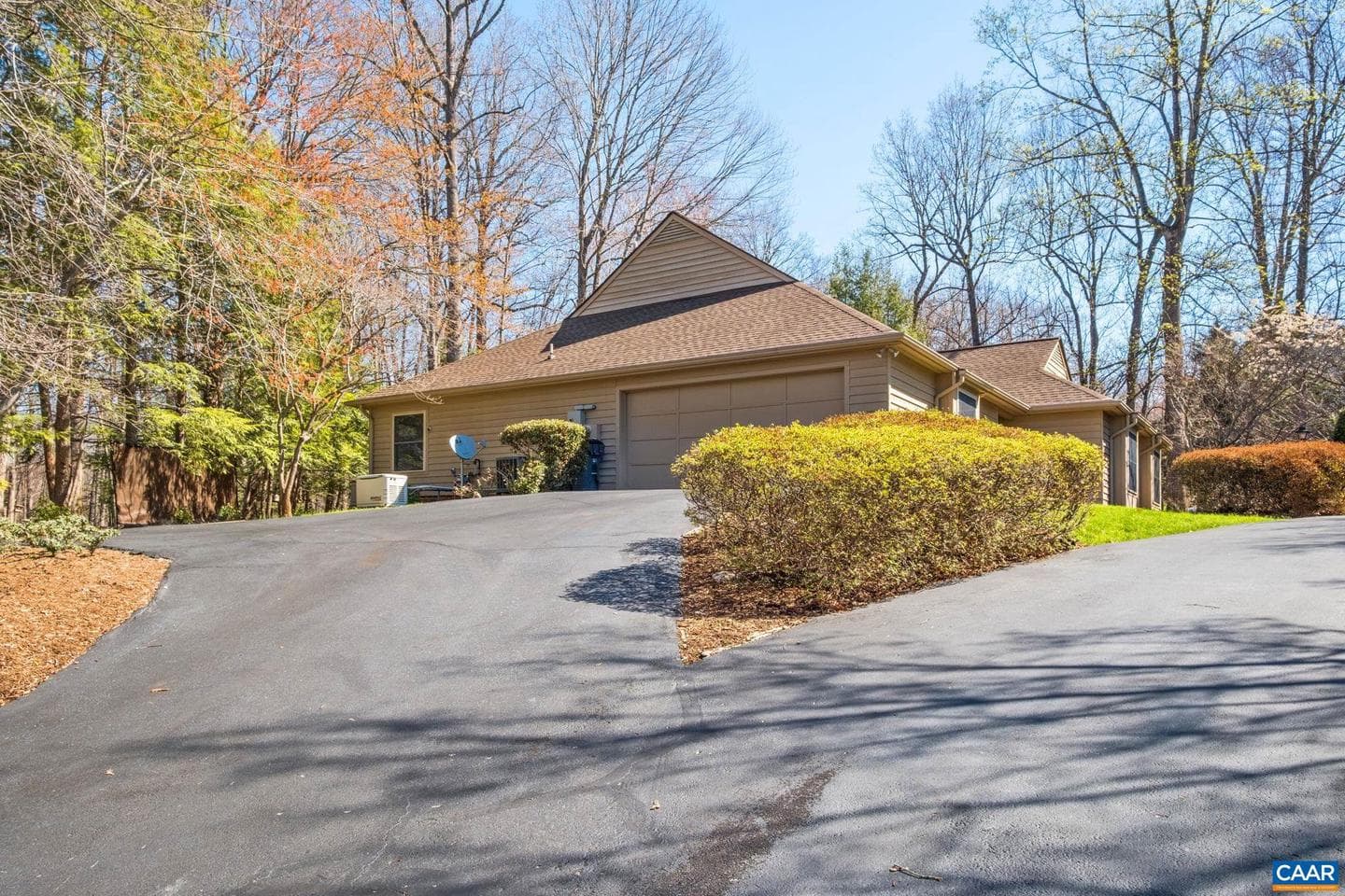 240 Homestead Ln photo 30