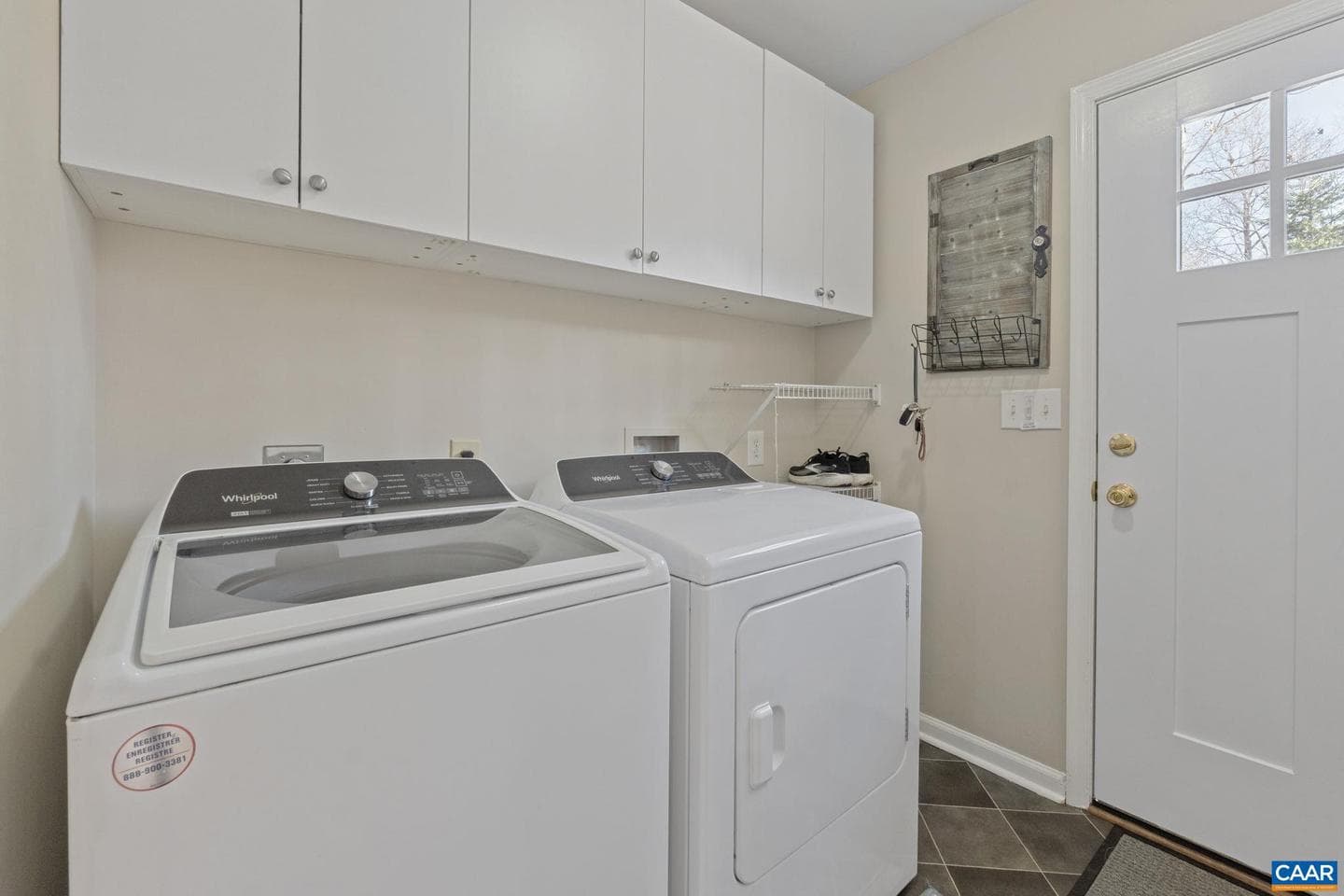 70 Riverside Dr photo 15