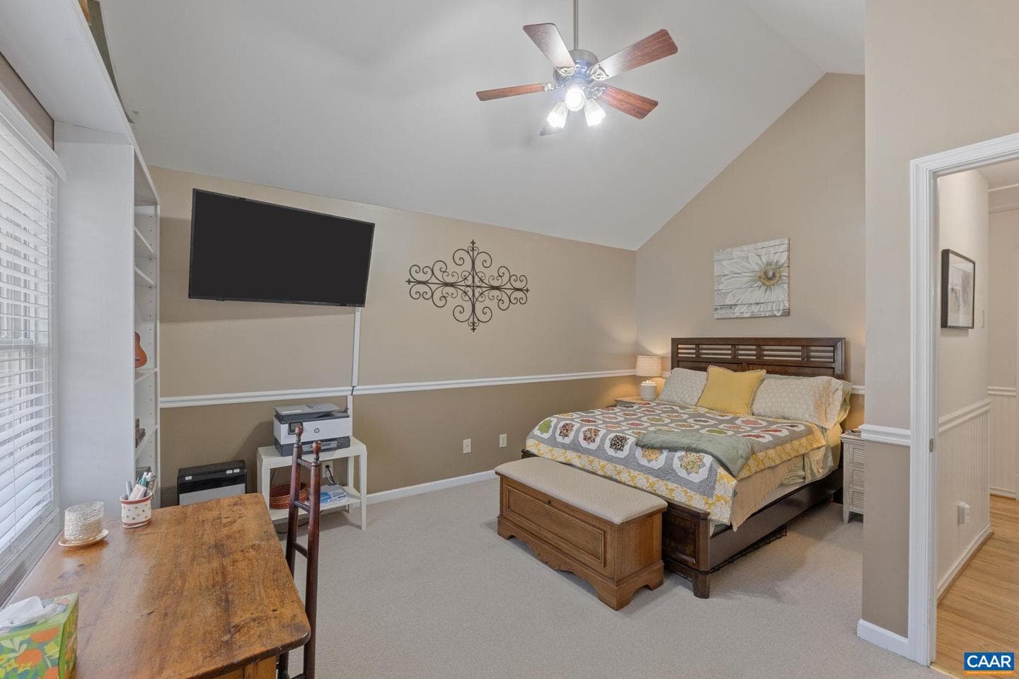 70 Riverside Dr photo 21
