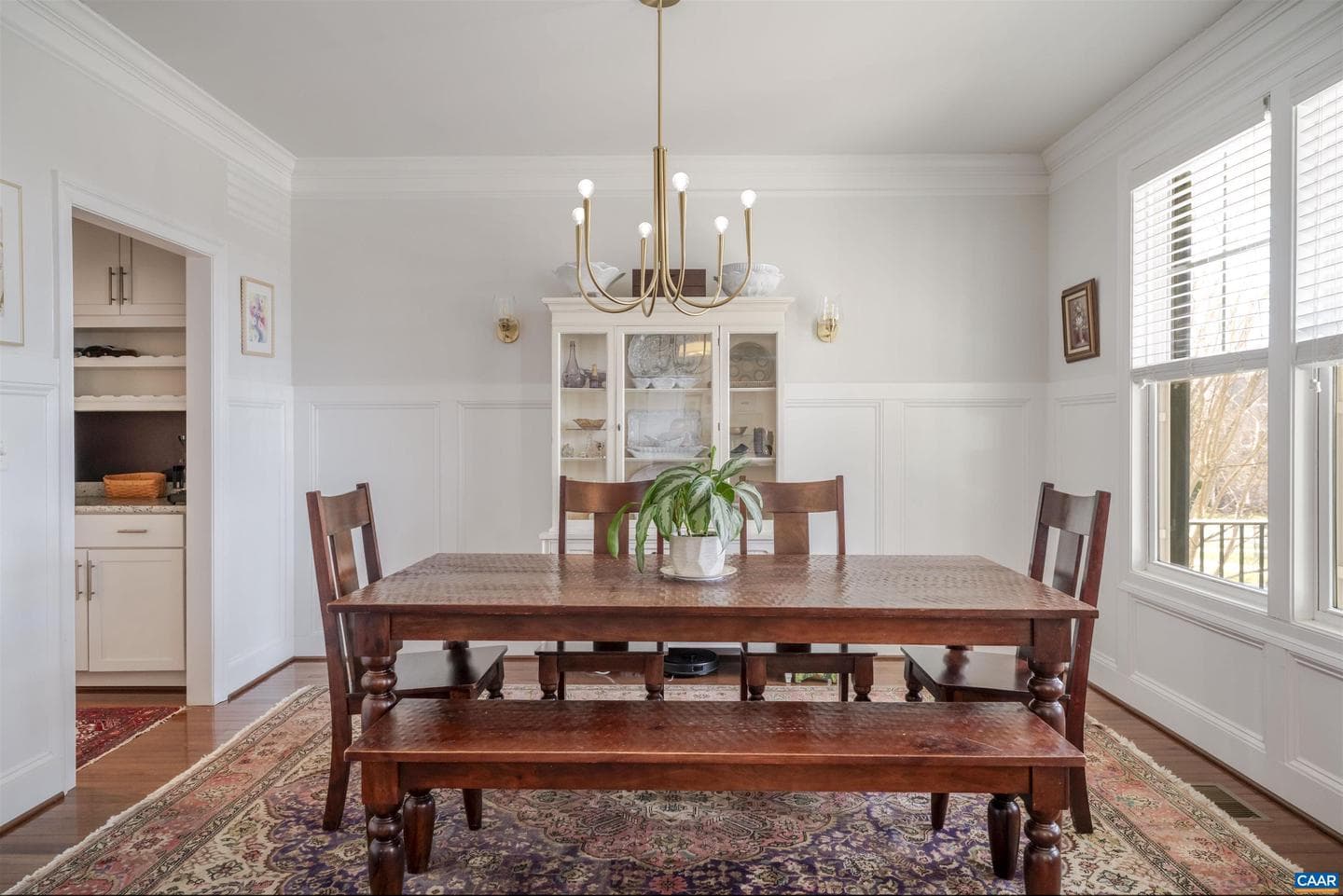 1311 Dabney Grv photo 4