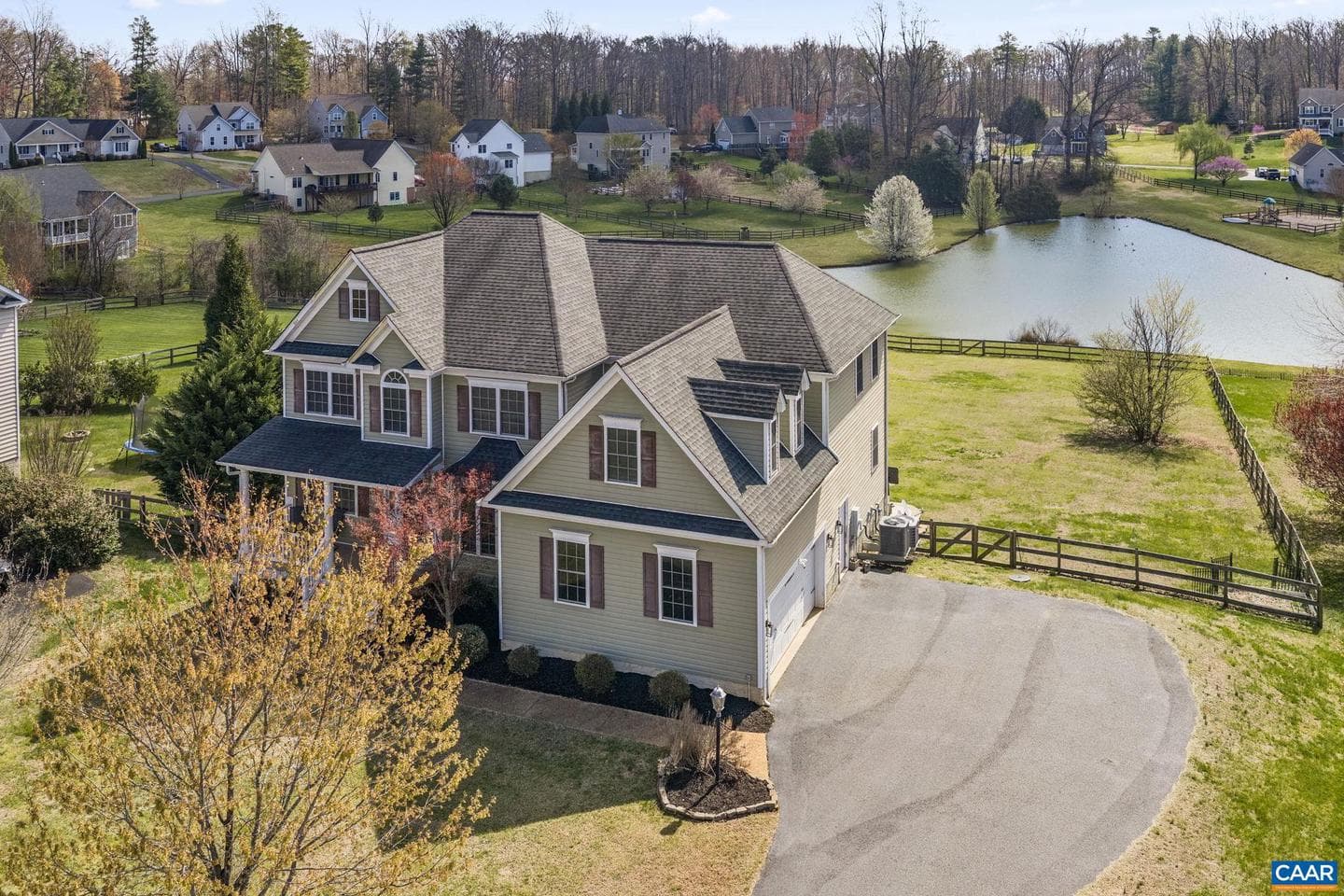 12 Longford Dr photo 2