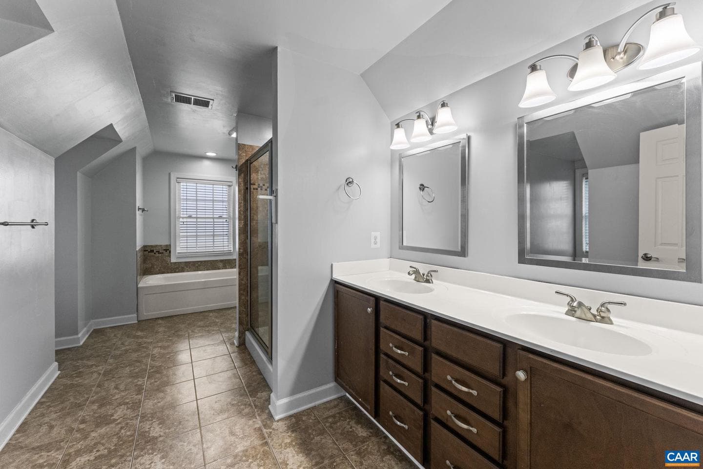 12 Longford Dr photo 30