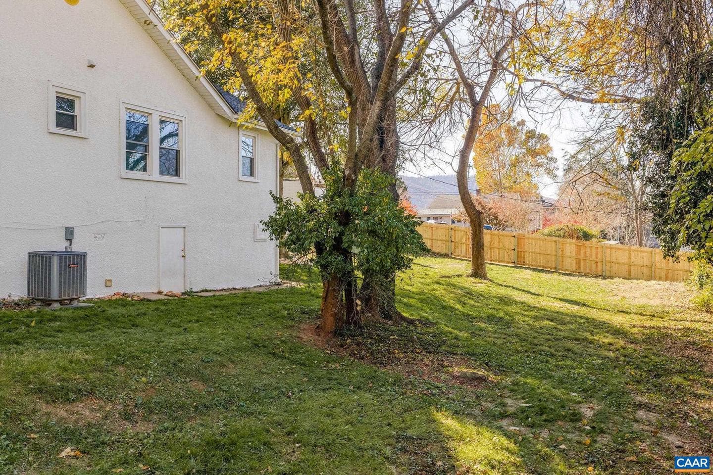 1016 Elliott Ave photo 39