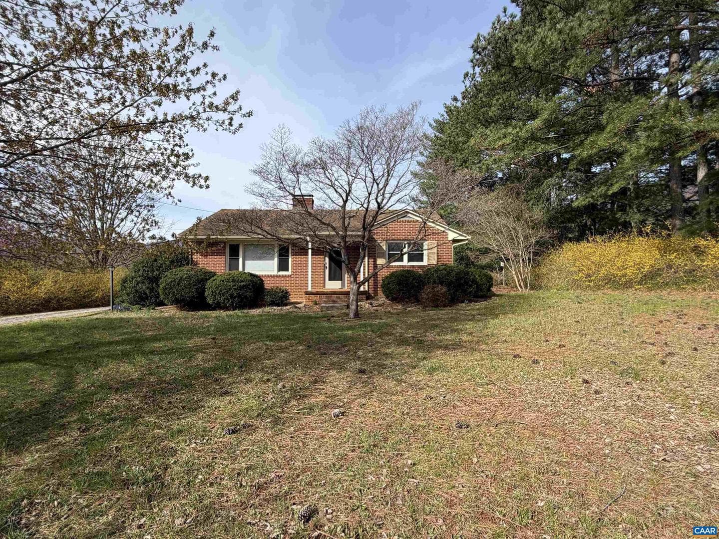 1839 Afton Mountain Rd photo 2